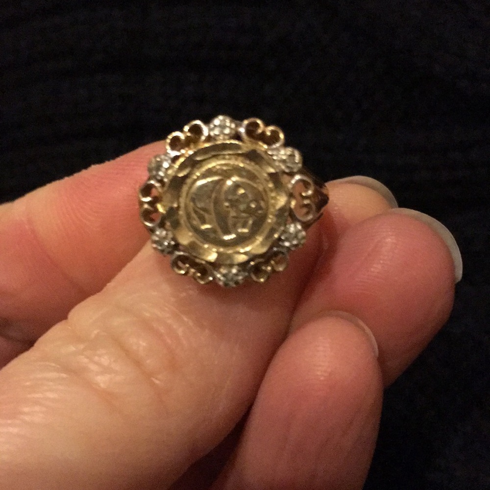 Women’s 10k gold panda ring